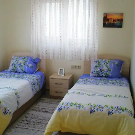 Beautiful Private In Prime Position With Fabulous Sea Views Дом отдыха